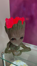 Load and play video in Gallery viewer, Electric Quartz Groot
